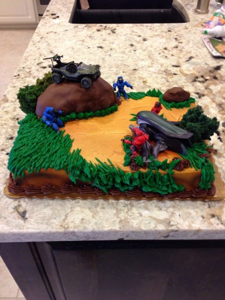 Halo landscape cake